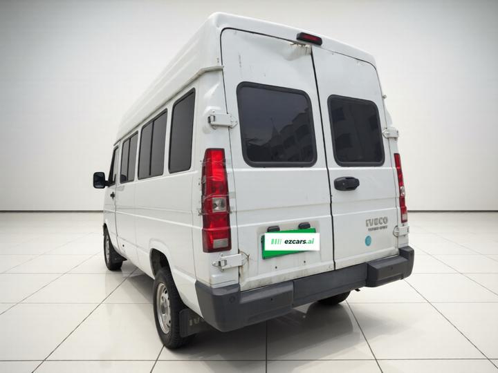 IVECO Daily 2023 2.5T A37M1 Long Wheelbase 5-9-Seater photo 4