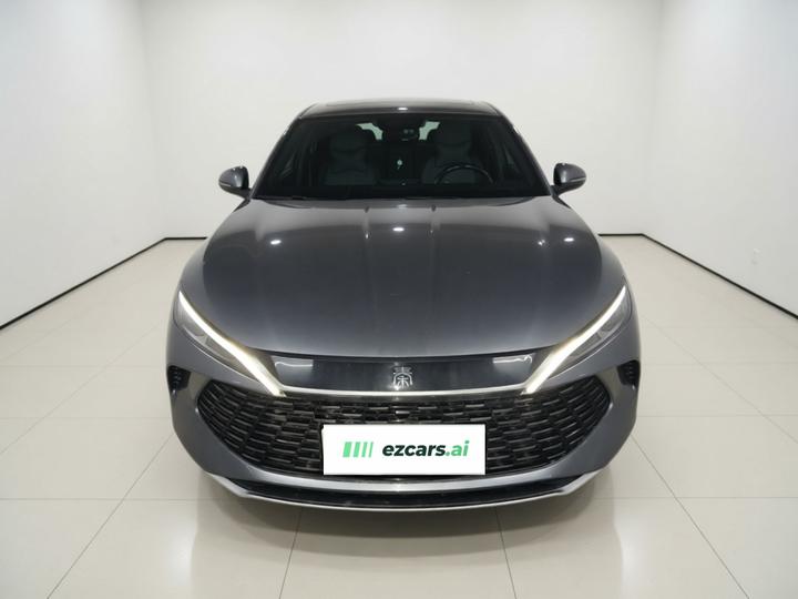 Qin L 2024 DM-i 80KM Leading photo 2