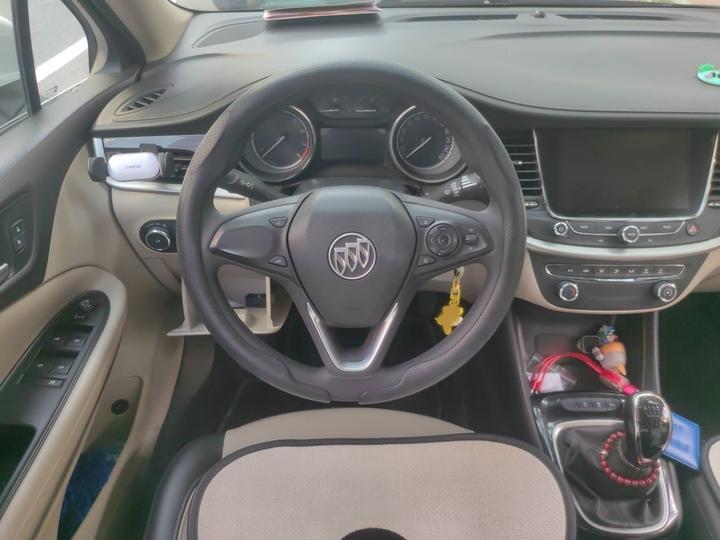 Verano 2018 Sedan 15S MT Leading photo 3