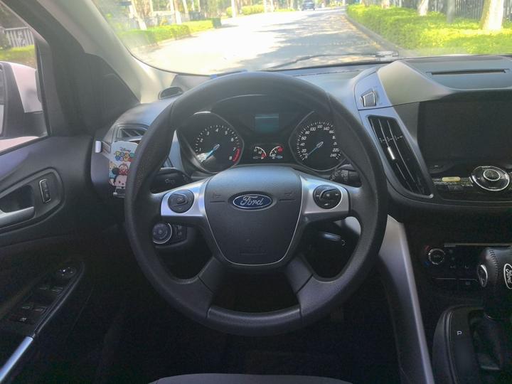 Kuga 2015 1.5L GTDi RWD Comfort photo 7