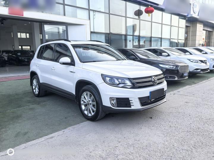 Tiguan 2016 300TSI AT AWD photo 3