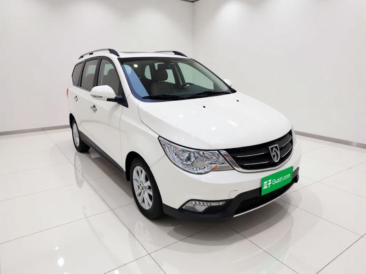 730 2014 1.5L MT Luxury 7-Seater photo 3