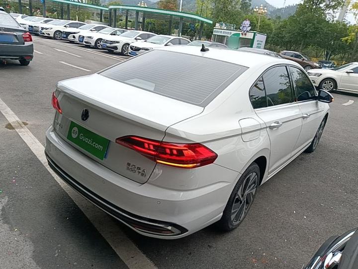 Bora 2023 200TSI DSGPRO photo 6