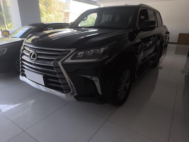 LX 2019 570 Luxury photo 2