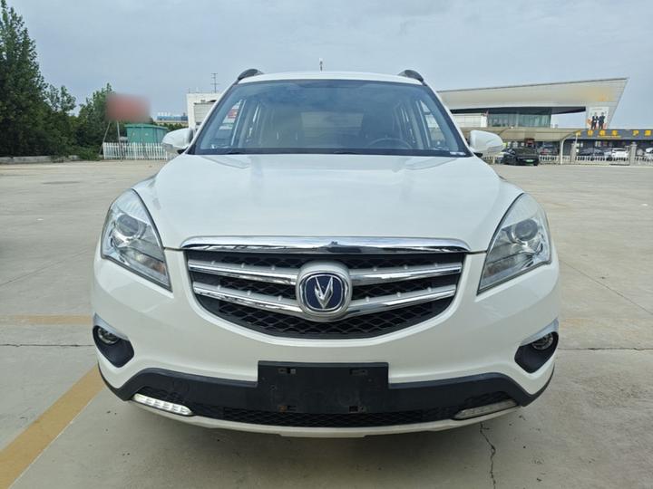 CS35 2015 1.6L MT Premium IV photo 2