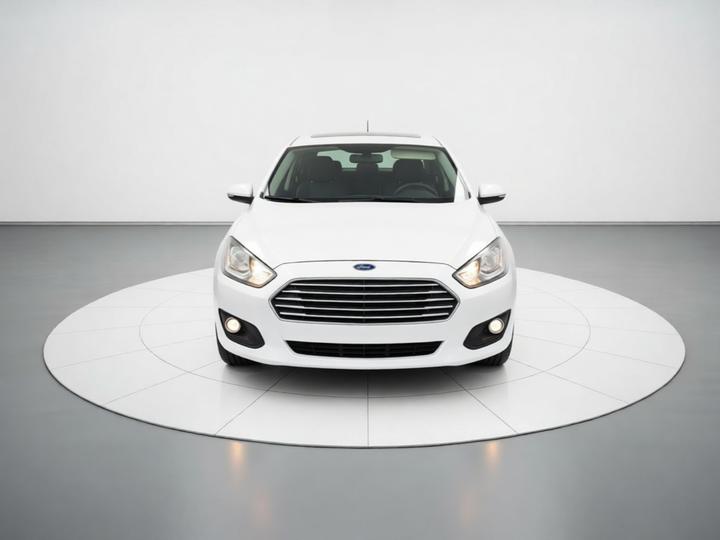 Escort 2017 1.5L MT Comfort photo 2