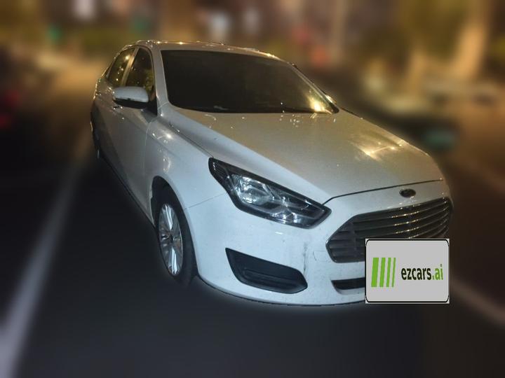 Escort 2017 Facelift 1.5L AT Comfort photo 3
