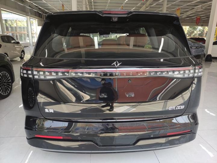 Yipai eπ008 2025 210Ultra EREV 5-Seater photo 3
