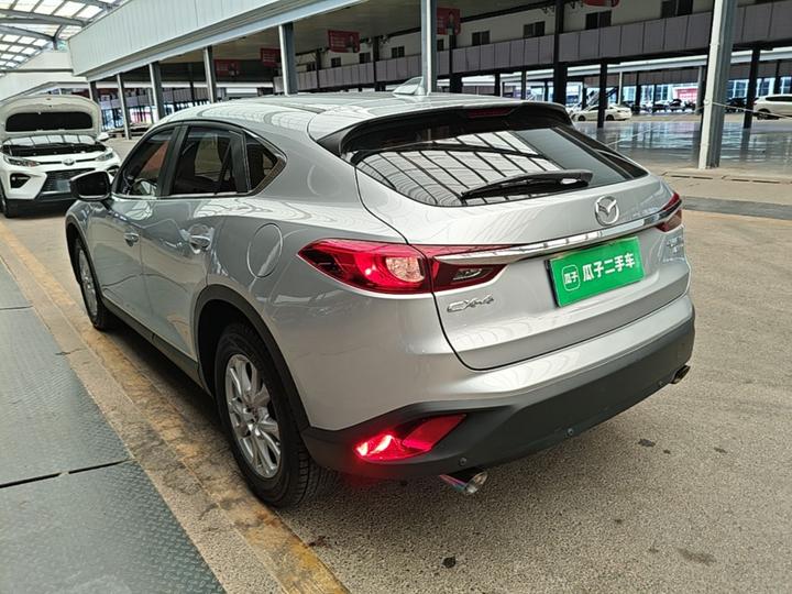 CX-4 2016 2.0L AT RWD photo 4