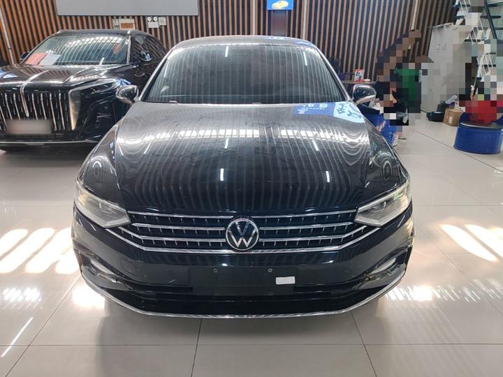 Magotan 2023 200 Anniversary Edition 280TSI DSG Comfort photo 2