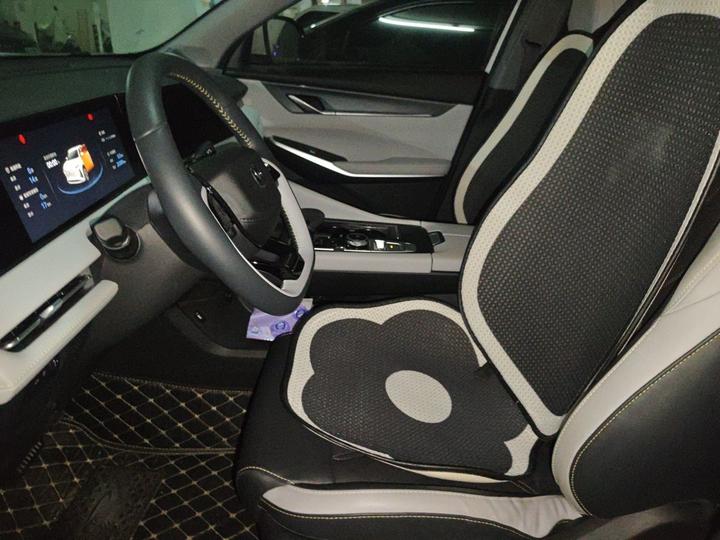 CS75 PLUS 2023 3rd Gen 1.5T AT Premium photo 7
