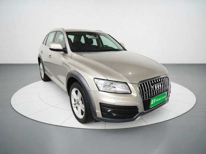 Q5 2017 Plus 40 TFSI Tech photo 3