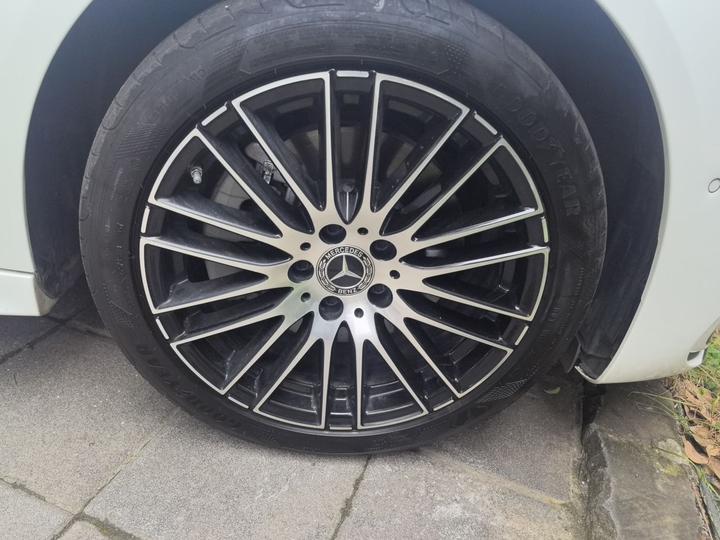 C-Class 2024 C 260 L Sport photo 8