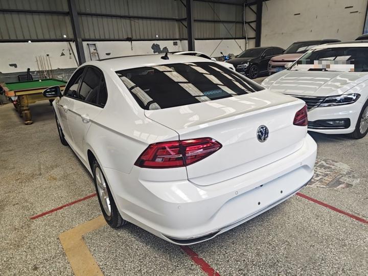 Lamando 2021 230TSI DSG photo 4