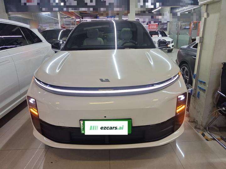 Li Auto L6 2024 Pro photo 2
