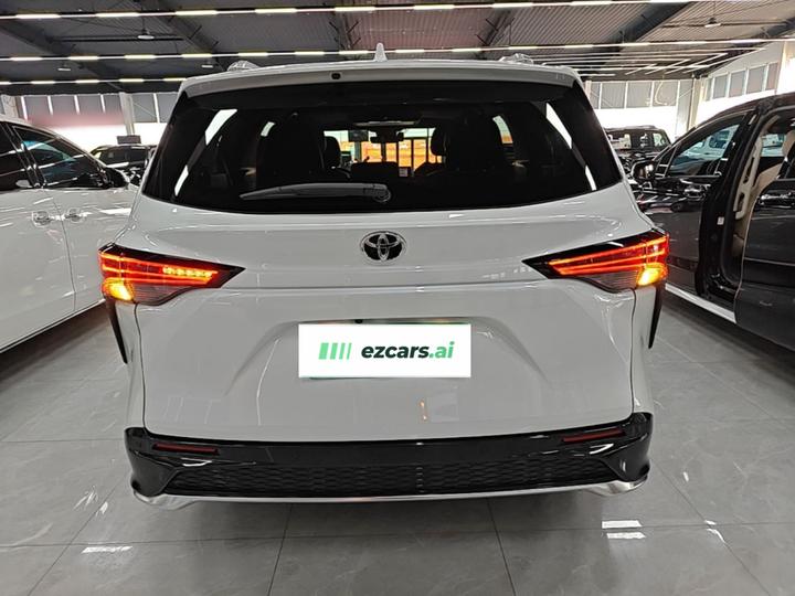 Granvia 2024 2.5L Hybrid Premium PLUS photo 5