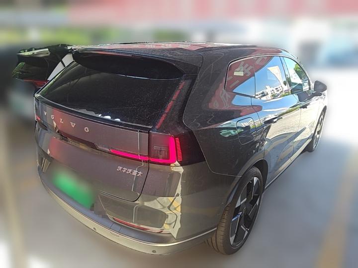 XC70 Hybrid 2026 AWD Extended Range Ultra photo 6