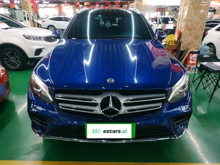 GLC 2018 GLC 260 4MATIC Luxury photo 2