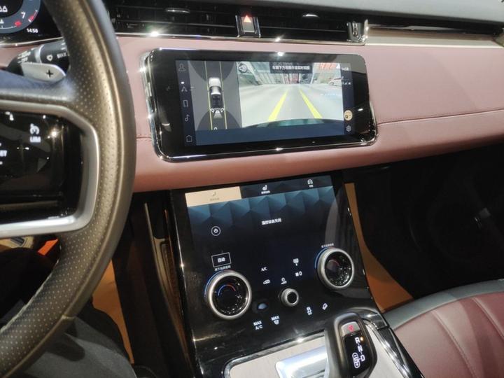 Range Rover Evoque 2023 Evoque L 249PS Luxury photo 8