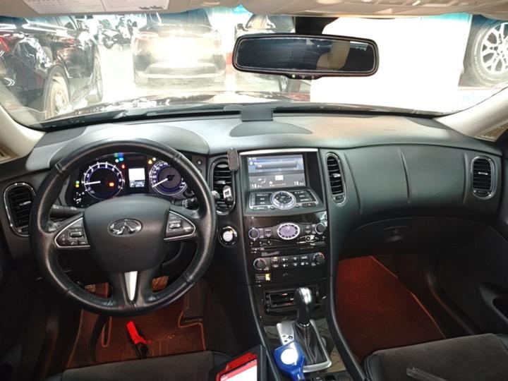 QX50 2015 2.5L Comfort photo 5