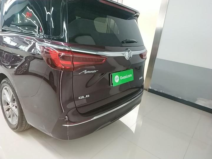 GL8 2023 Avenir 6-Seater photo 3