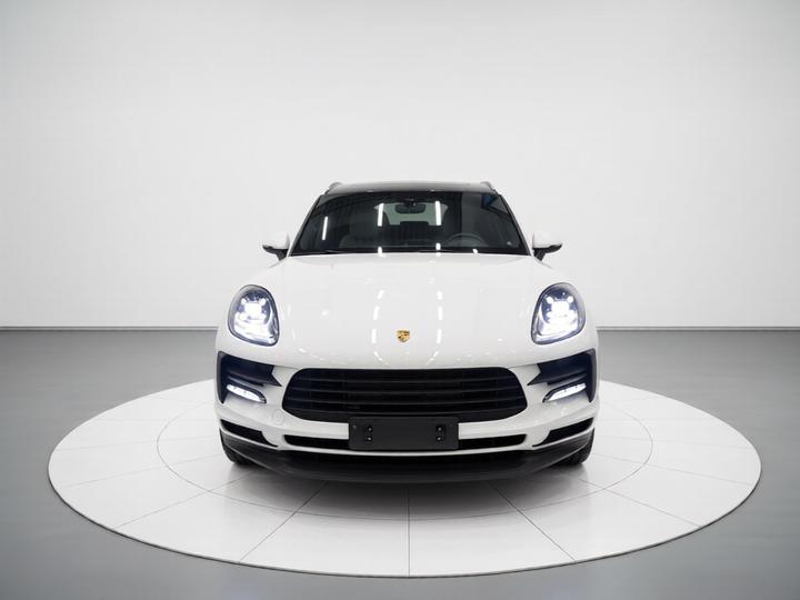 2020 Macan 2.0T photo 2