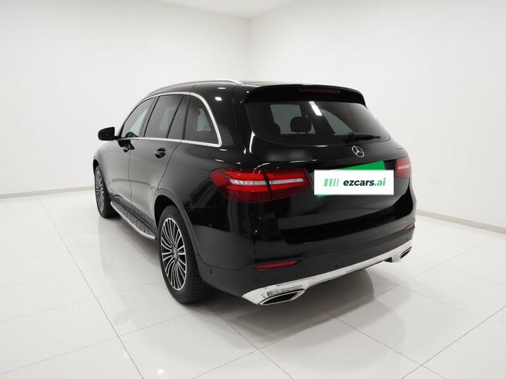 GLC 2017 GLC 200 4MATIC photo 4