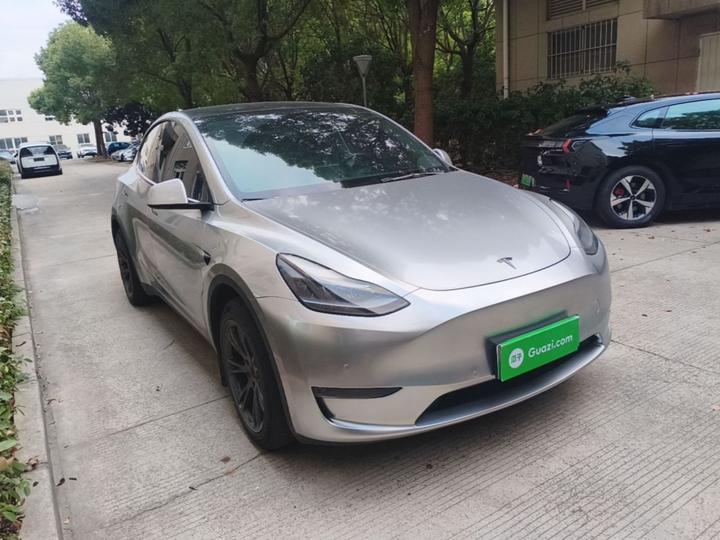 Model Y 2023 Long Range AWD photo 3
