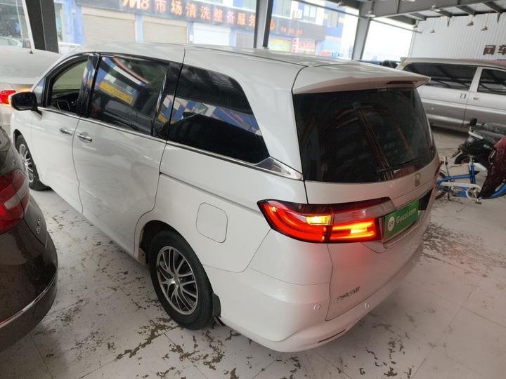 Odyssey 2018 2.4L Comfort photo 4