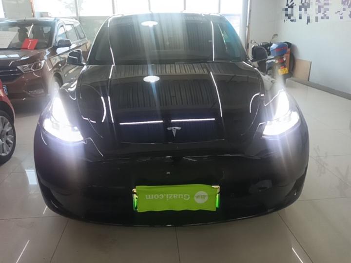Model Y 2022 RWD photo 2