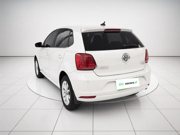 Polo 2016 1.6L AT Comfort photo 4