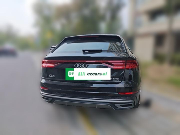 Q8 2022 55 TFSI Luxury Dynamic photo 3
