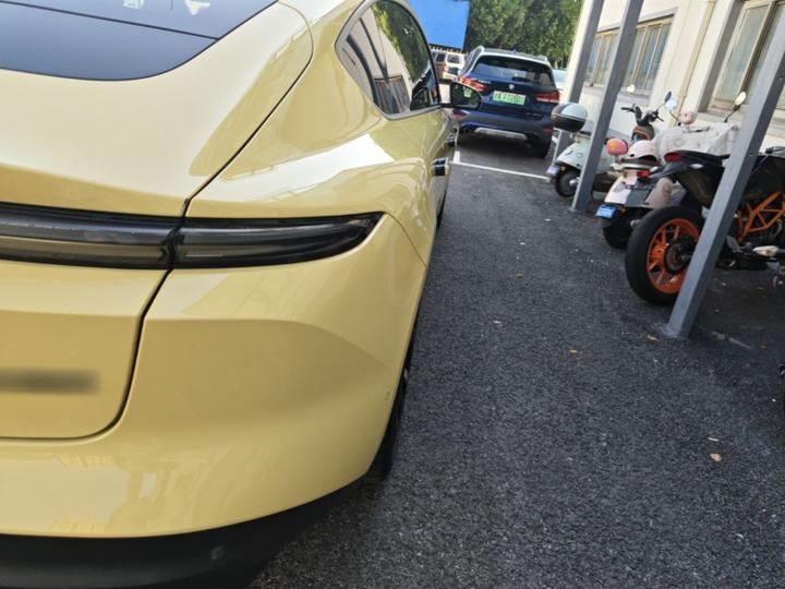 ET5 2022 75kWh photo 7