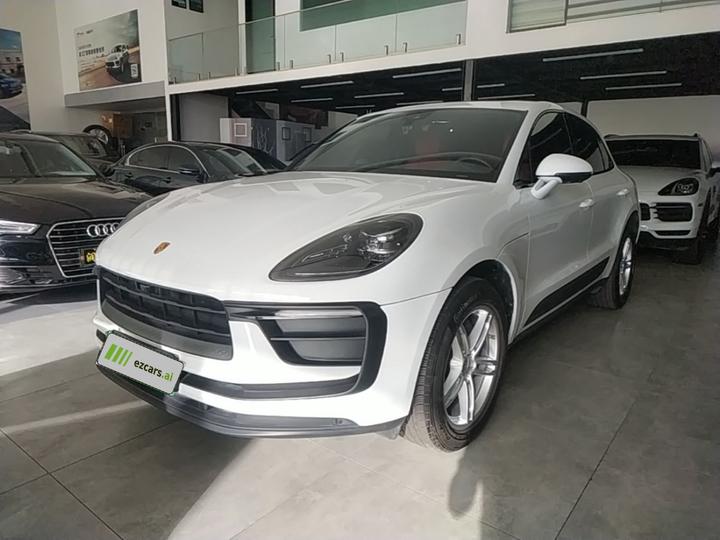 2024 Macan 2.0T