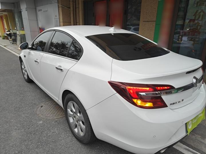 Regal 2015 1.6T Elite Tech photo 4