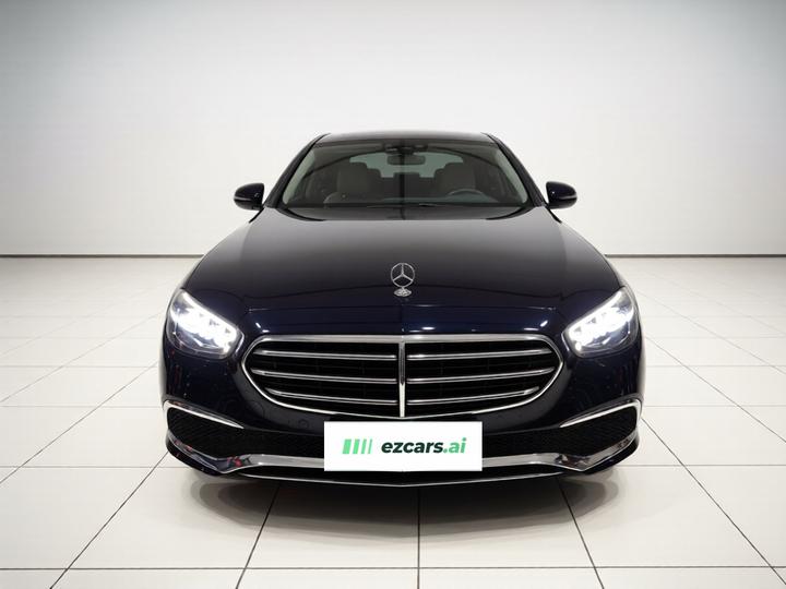 E-Class 2022 E 260 L photo 2