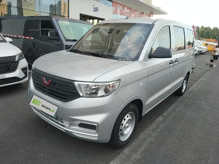 Wuling Hongguang V 2022 1.5L LAR