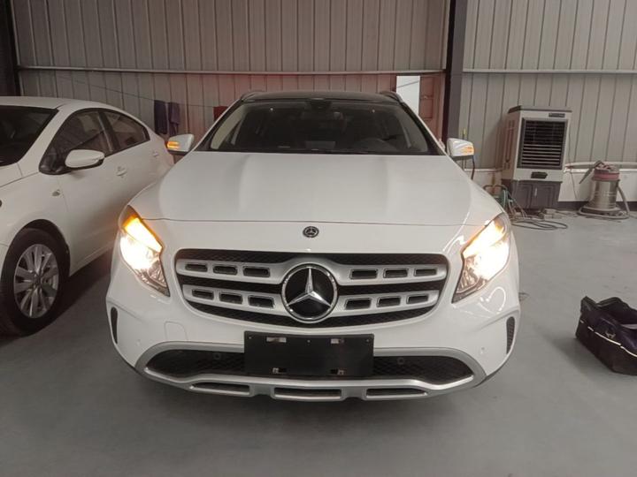 GLA 2017 GLA 200 Dynamic photo 2