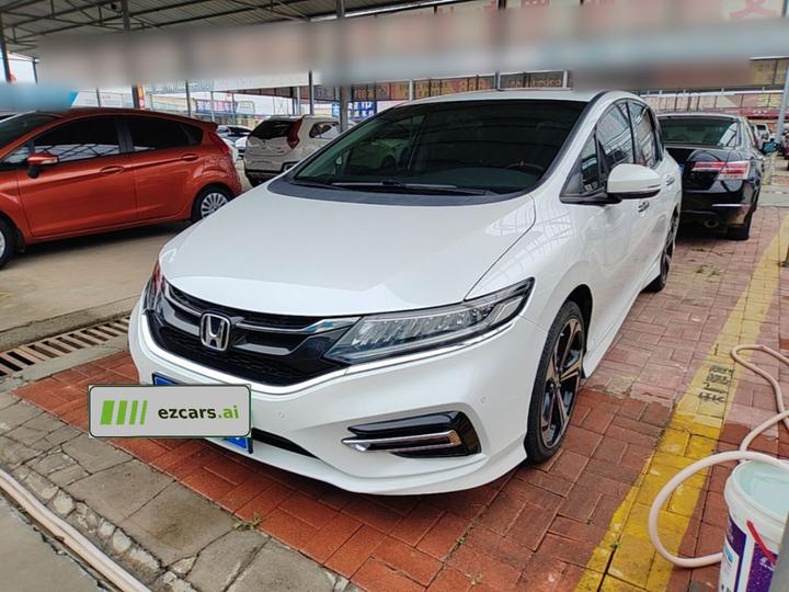 Jade 2017 210TURBO CVT Luxury 5-Seater