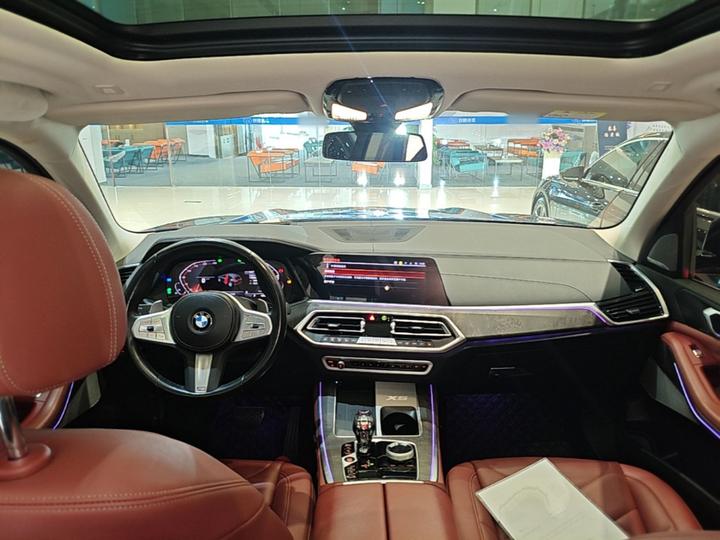 X5 2022 Facelift xDrive 30Li Exclusive M Sport Package photo 5