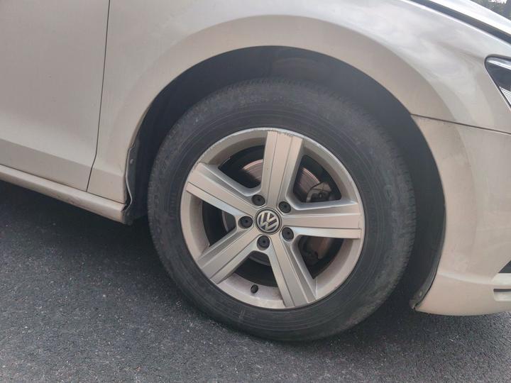 Lamando 2017 230TSI DSG photo 8