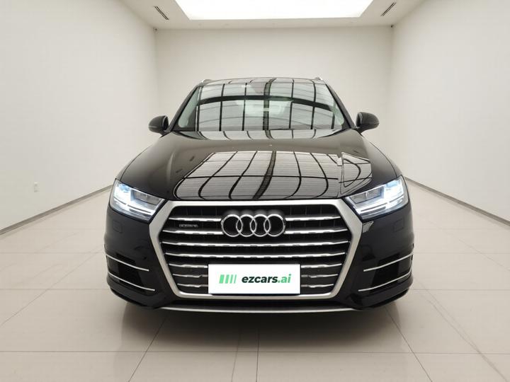 Q7 2018 45 TFSI Tech photo 2