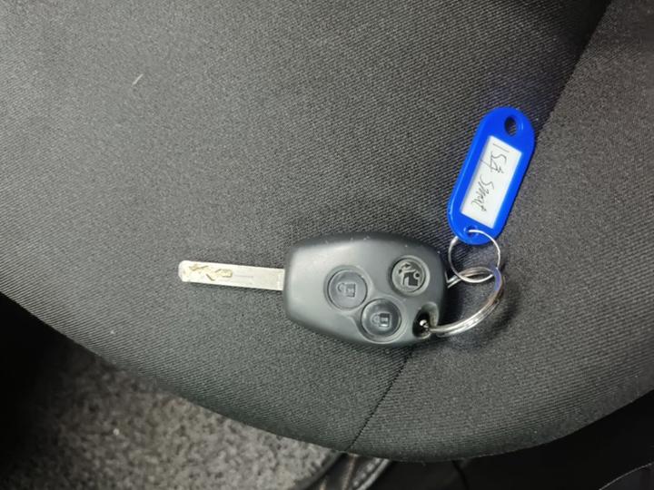 fortwo 2015 1.0L 52 Coupe photo 8