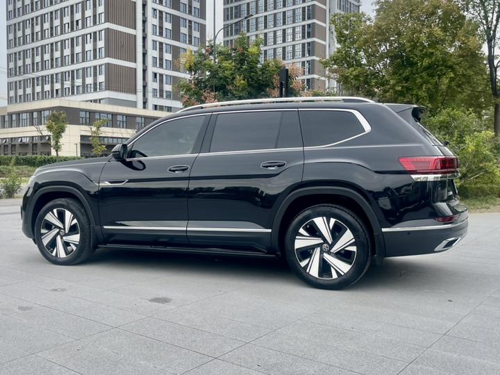 Teramont 2024 530 V6 AWD photo 4