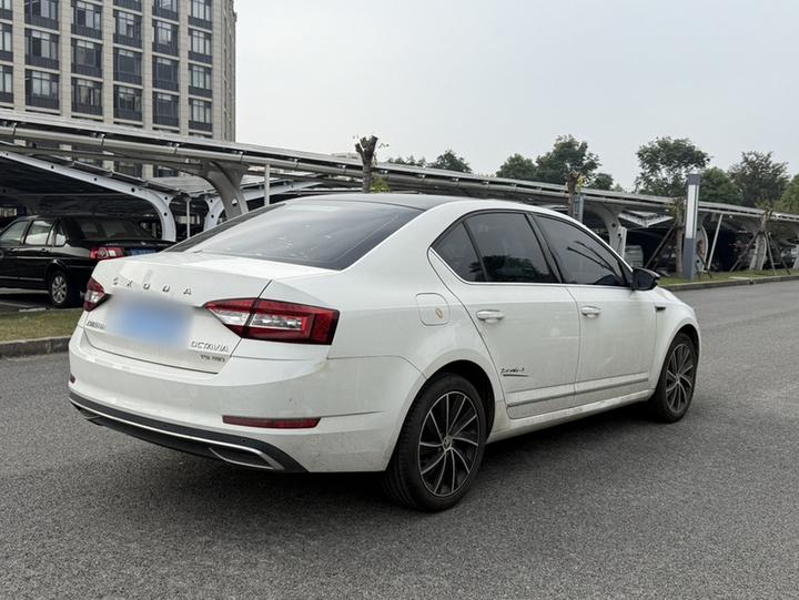 Octavia 2019 TSI280 DSG Luxury China VI photo 5