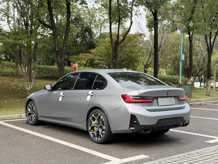 3 Series 2025 330Li 50 photo 4