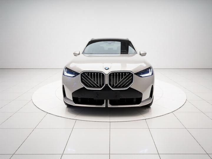 X3 2025 xDrive30L Leading M Sport Package photo 2