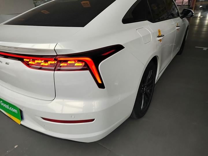 Bestune B70 2022 3rd Gen 1.5T AT Exclusive photo 7
