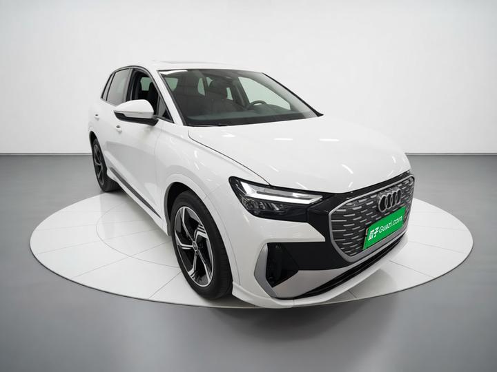Q4 e-tron 2023 40 e-tron photo 3