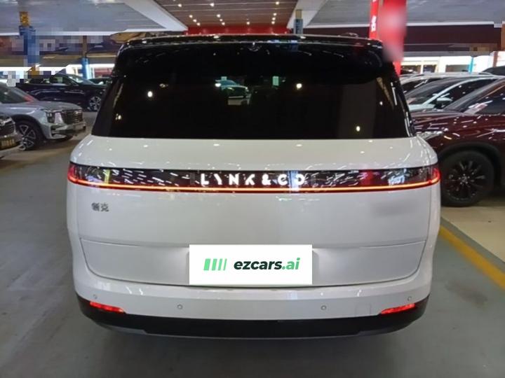 900 2025 2.0T Explorer 6-Seater photo 5